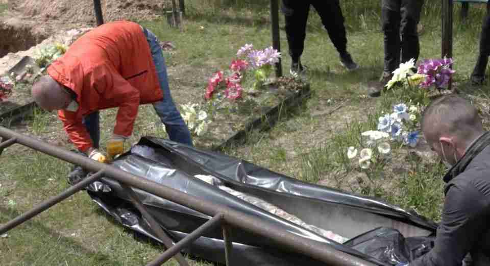 10-річна дівчинка та троє дорослих: поліція виявила тіла загиблих від рук окупантів на Бучанщині (ФОТО)