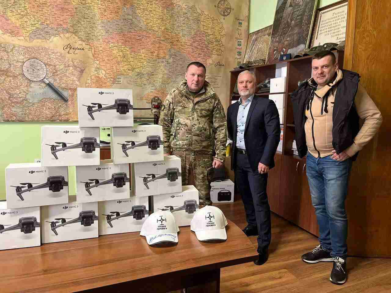 115 бойових пташок відправили з Львівщини на передову