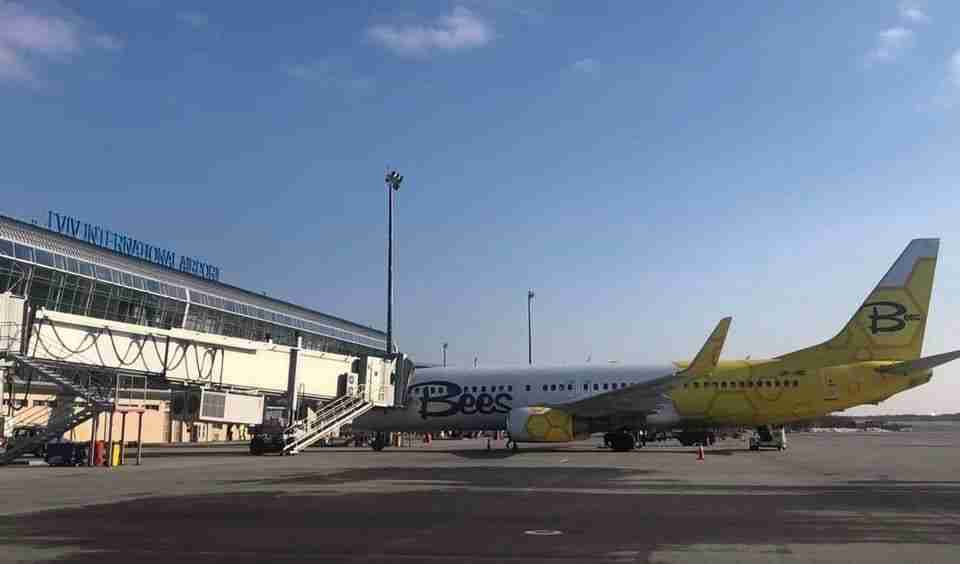 Аеропорт «Львів» повідомив про зміни в розкладі рейсів авіакомпанії «Bees Airlines»