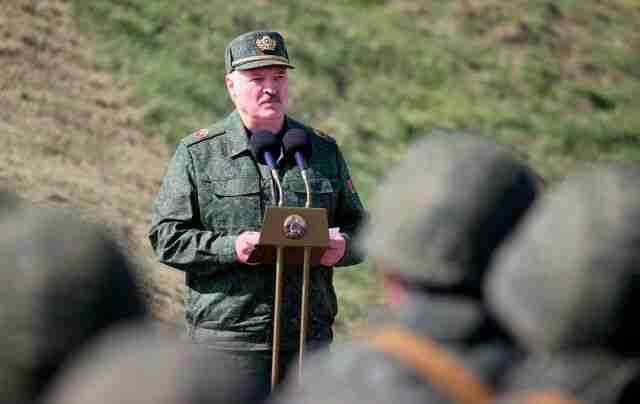 Білорусь почала військові навчання біля кордону України