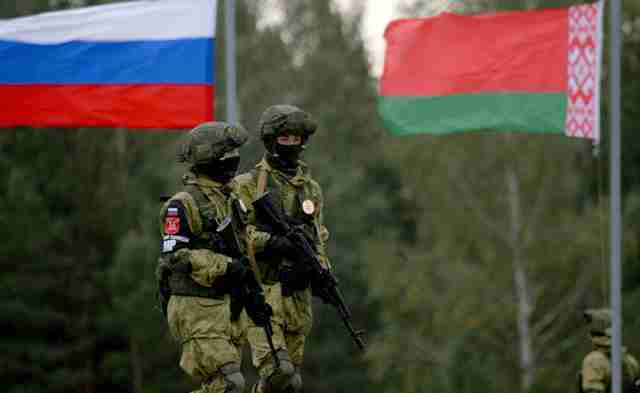 Білорусь створить з росією спільні центри підготовки військових