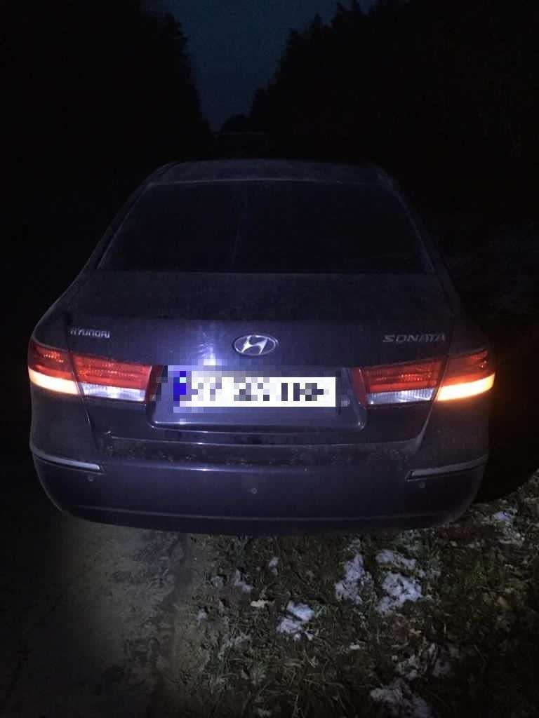 Біля кордону з Польщею затримали автомобіль з іранцями (фото)