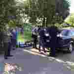Біля Львова виявили водія таксі з ножовими пораненнями грудей і живота, поліція шукає нападника (ФОТО)