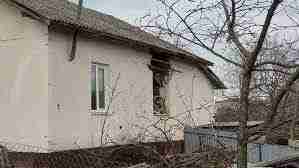 Благодійники відремонтували будинок на Прикарпатті, у який влучила російська ракета (ФОТО)