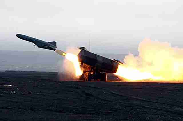 Буданов розповів, коли росія може масово використати ракети, які зараз накопичує