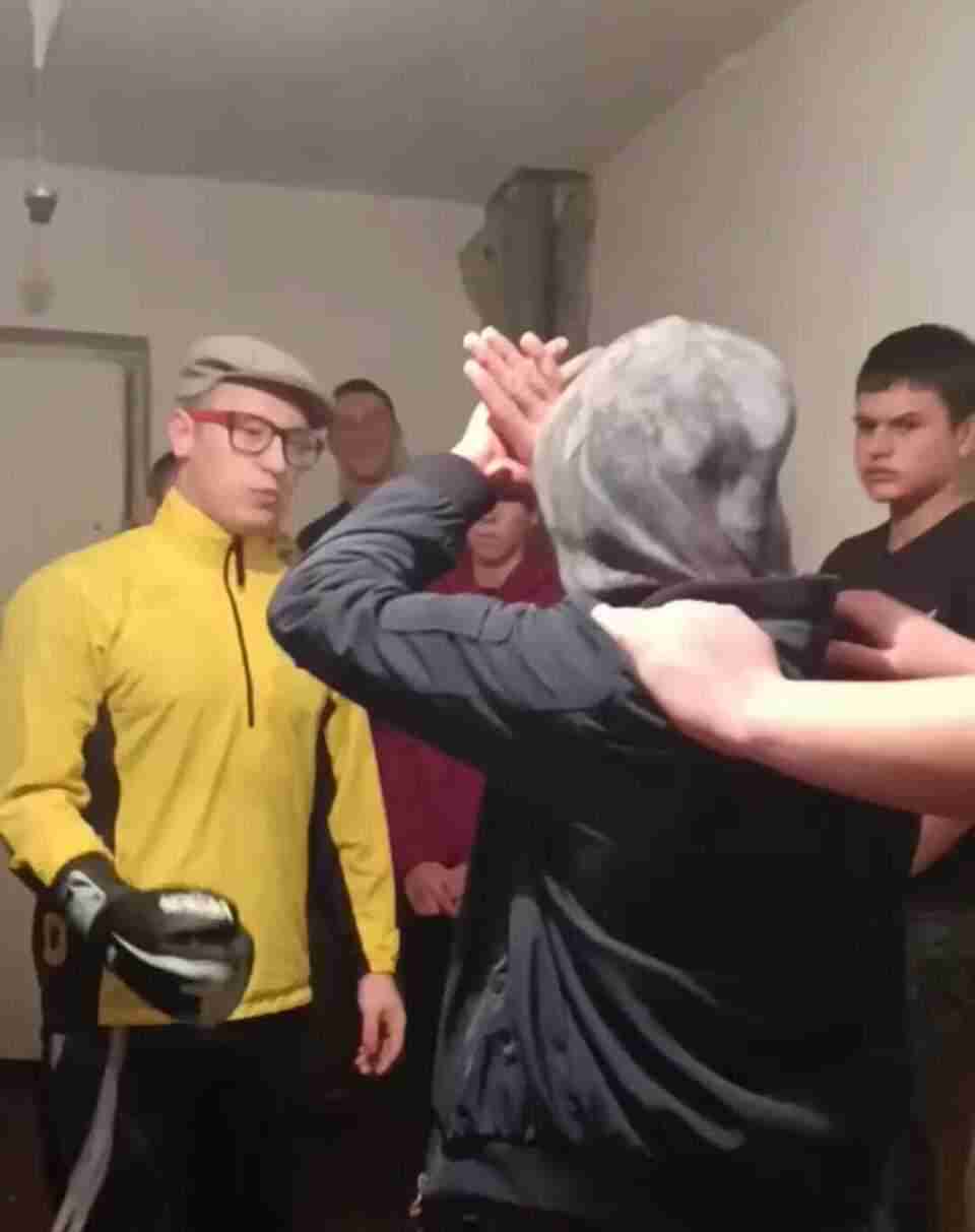 «Церемонії посвяти»: на Львівщині учні випробовували свої «боксерські» можливості на однокласниках (ВІДЕО)