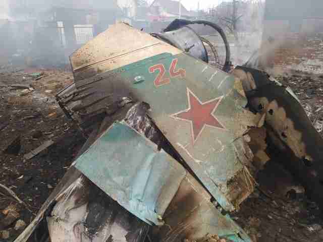 Чернігівські захисники ліквідували ще один військовий літак російських загарбників