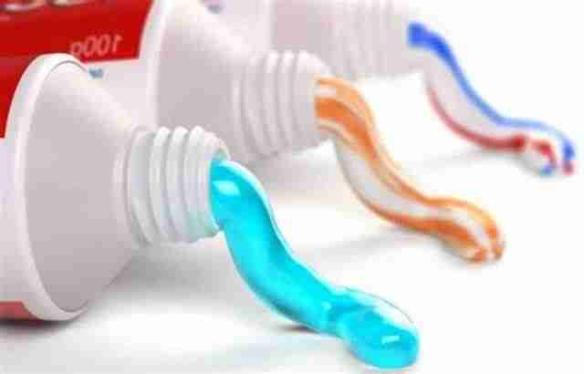 Чи може зубна паста бути шкідливою для здоров'я