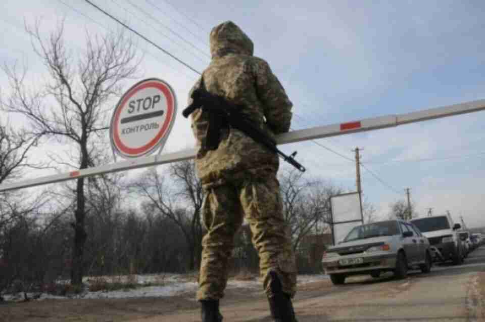 Чи можуть вручити повістку на блокпості: відповіді на питання мобілізації в Україні зараз