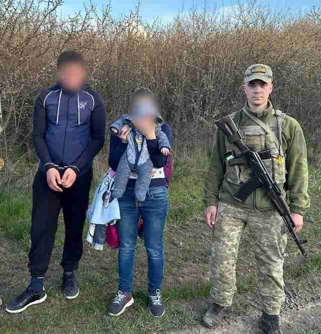 Чоловік намагався втекти за кордон маючи довідку ГУНП у Львівській області (ФОТО)