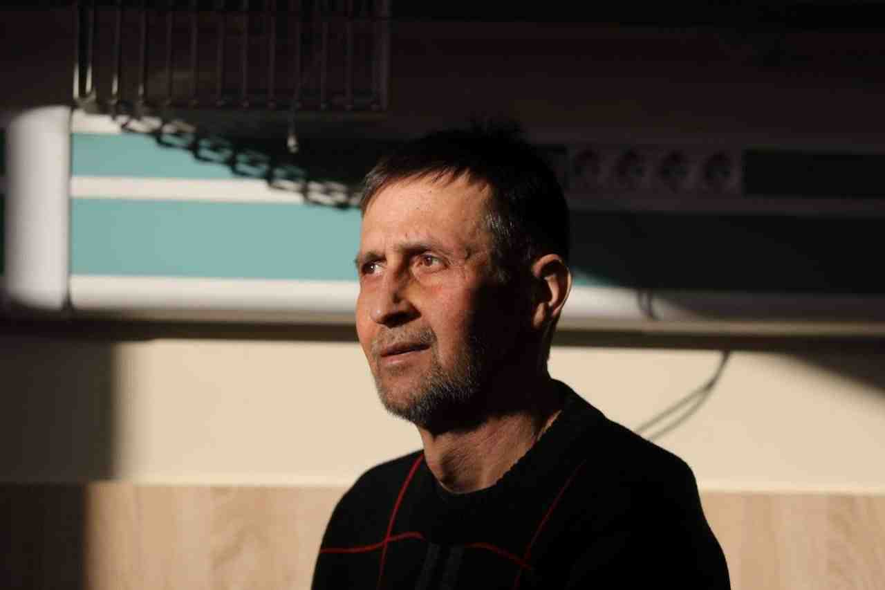 Чоловік, якому першому в Україні пересадили легені, покинув стіни львівської лікарні (ФОТО)