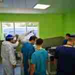 Дефібрилятори і дихальні апарати: волонтери допомагають лікарням на Топольній і на Орлика