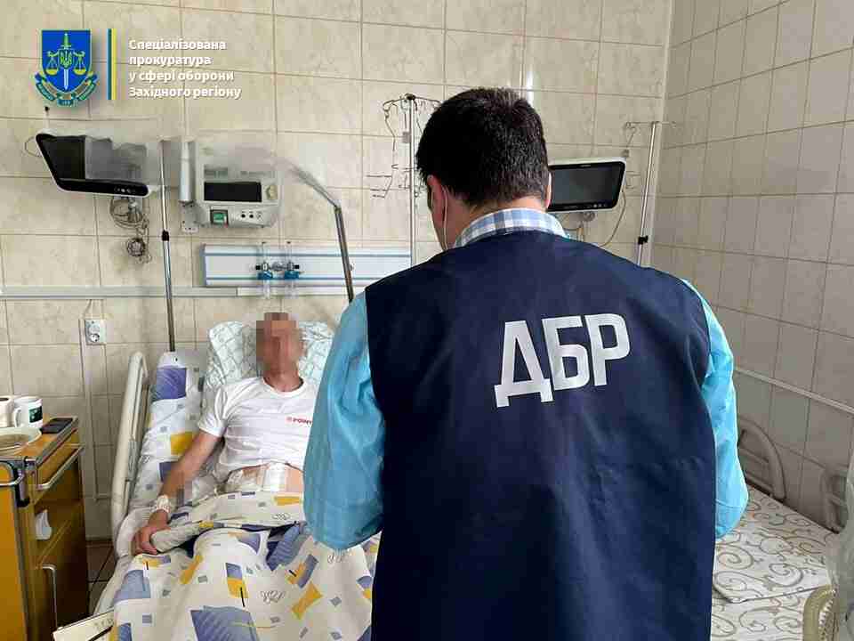 Діагностували розрив печінки: прикордоннику, який побив військового на Львівщині, повідомили про підозру
