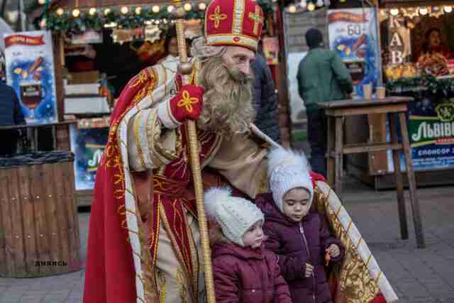 Дітей позбавили улюбленого свята: на окупованих територіях заборонили День Святого Миколая