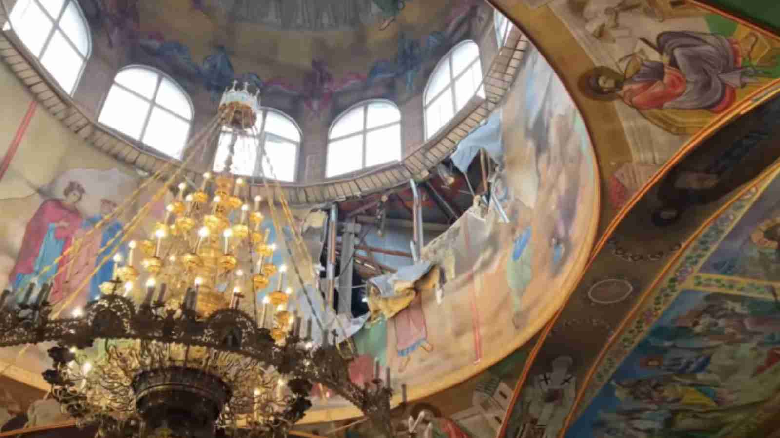 Дивом вижив: в Одесі під час ракетного удару ледь не загинув священник у храмі УПЦ МП (ВІДЕО)