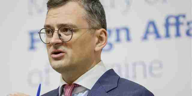 Дмитро Кулеба звинуватив у невдачах України на полі бою «усіх, хто робить недостатньо»