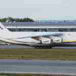 До Львівського аеропорту завітав легендарний транспортний літак Ан-124 «Руслан» (фото)