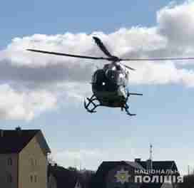 До львівської лікарні гелікоптером довставлено дитину