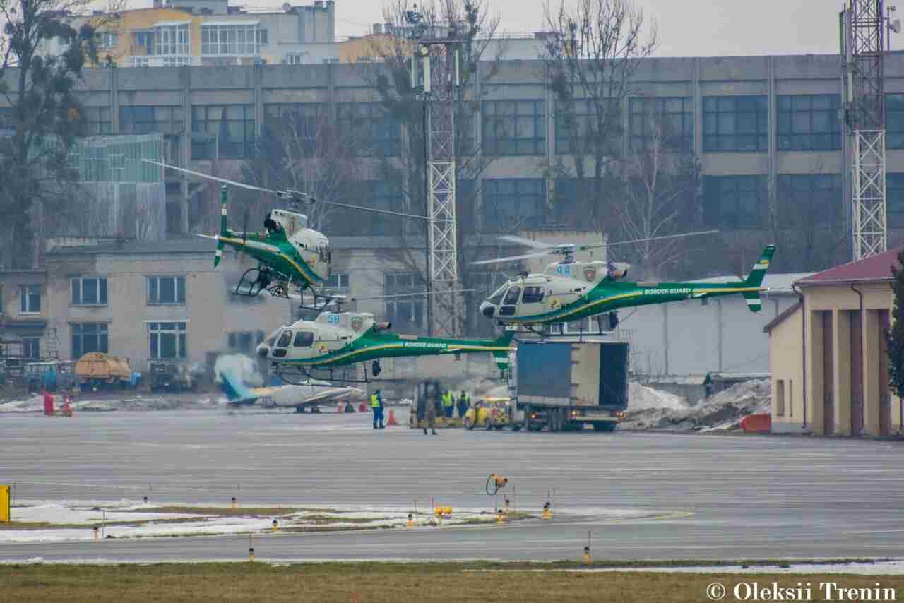 До Львова прибули новенькі французькі гелікоптери (ФОТО)