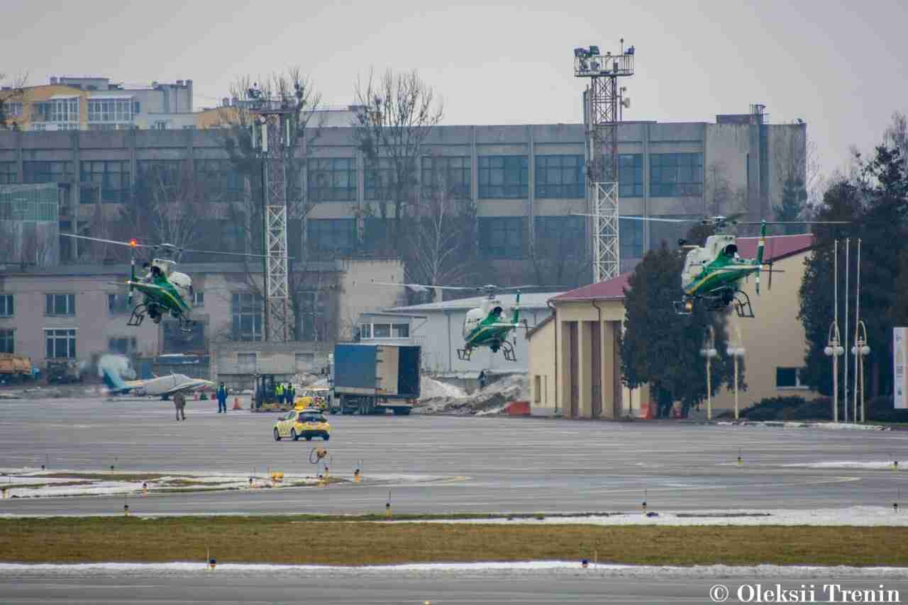 До Львова прибули новенькі французькі гелікоптери (ФОТО)