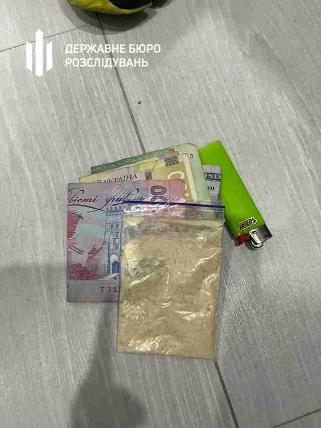 Догоджав шефу: посадовець Рівненського районного ТЦК постачав наркотики своєму керівнику (ФОТО)