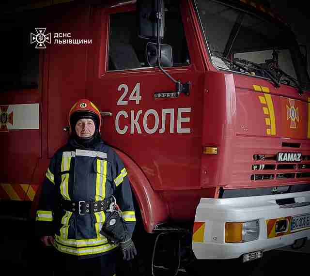 ДТП на Львівщині: рятувальник не на службі та небайдужий водій врятували людину  (ФОТО)