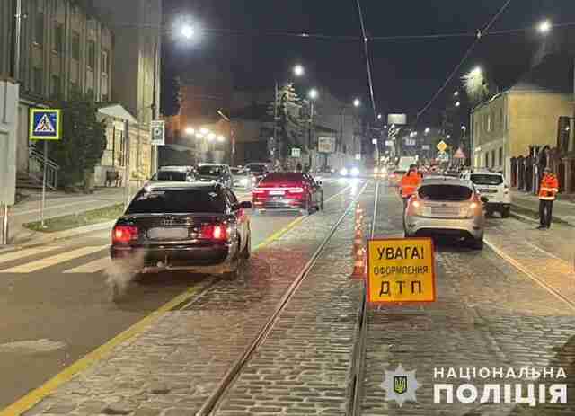ДТП у Львові: водій авто збив літню жінку (ФОТО)