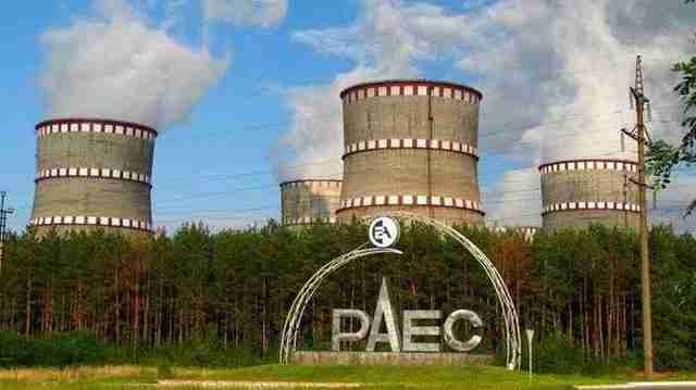 Експерт дав оцінку щодо загроз для ядерної безпеки внаслідок екстреного відключення українських АЕС
