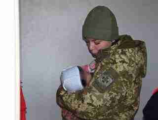Громадяни Китаю намагались незаконно вивезти за кордон українських немовлят (фото)