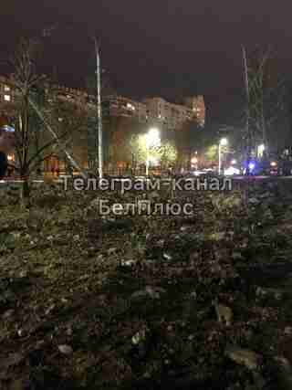 Гучний вечір та велика вирва посеред вулиці: у Бєлгороді пролунав потужний вибух (ФОТО/ВІДЕО)
