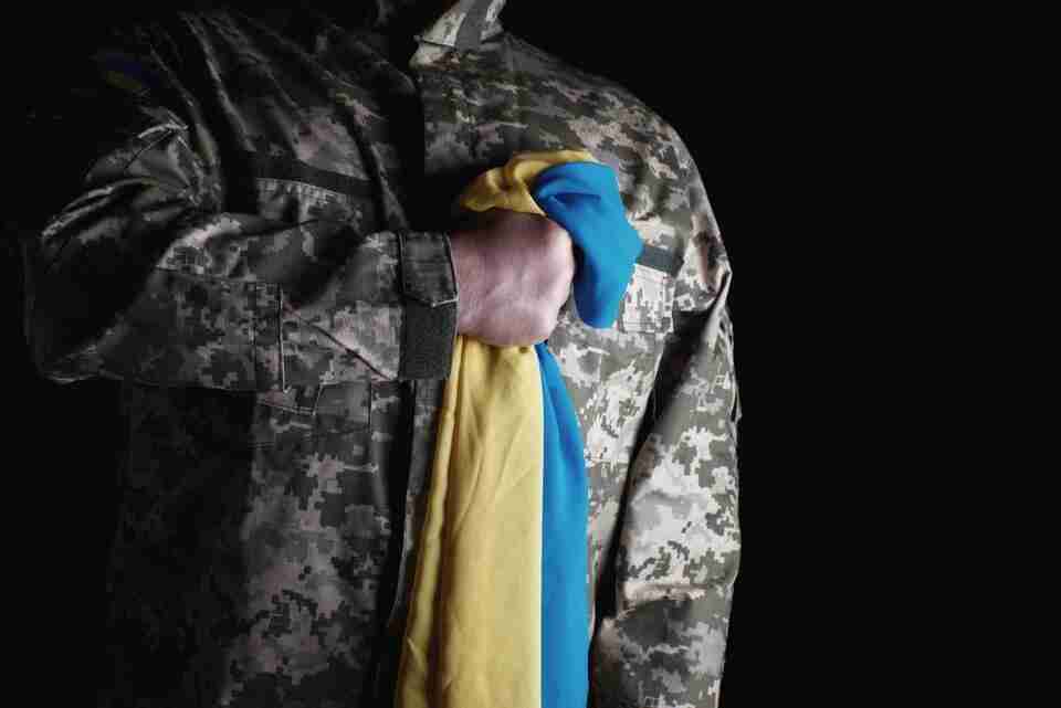 Із російського полону звільнили 26 військових та цивільних українців