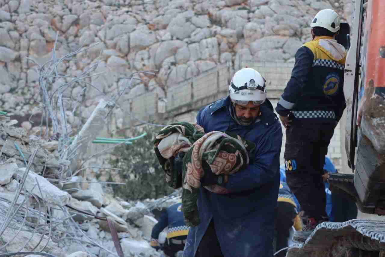 Кількість жертв землетрусу у Туреччині та Сирії перевалила за 15 тисяч людей