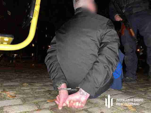 Кинув гранату в людей на дитячому майданчику: ДБР завершила досудове розслідування щодо військового (ФОТО)