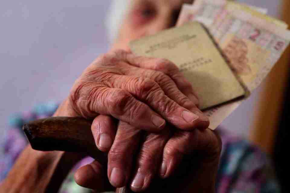 Коли можна отримати та сума виплат: в Україні пенсіонерам підвищать пенсії