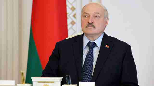 Лукашенко заявив, що білорусь бере участь у війні