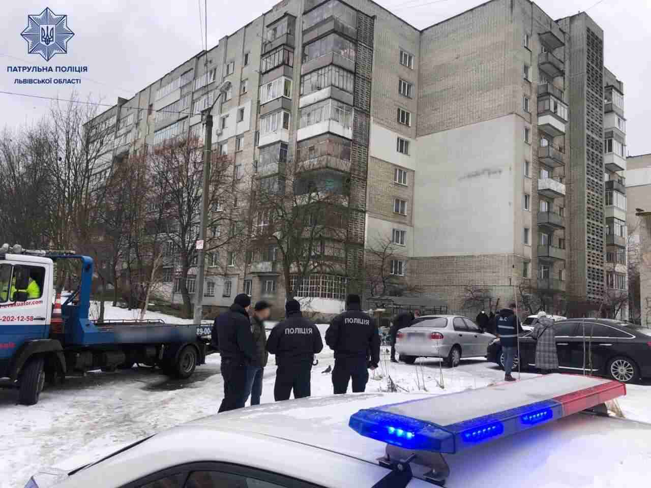 Львів’янин не платив штрафи за порушення ПДР і позбувся за це автомобіля
