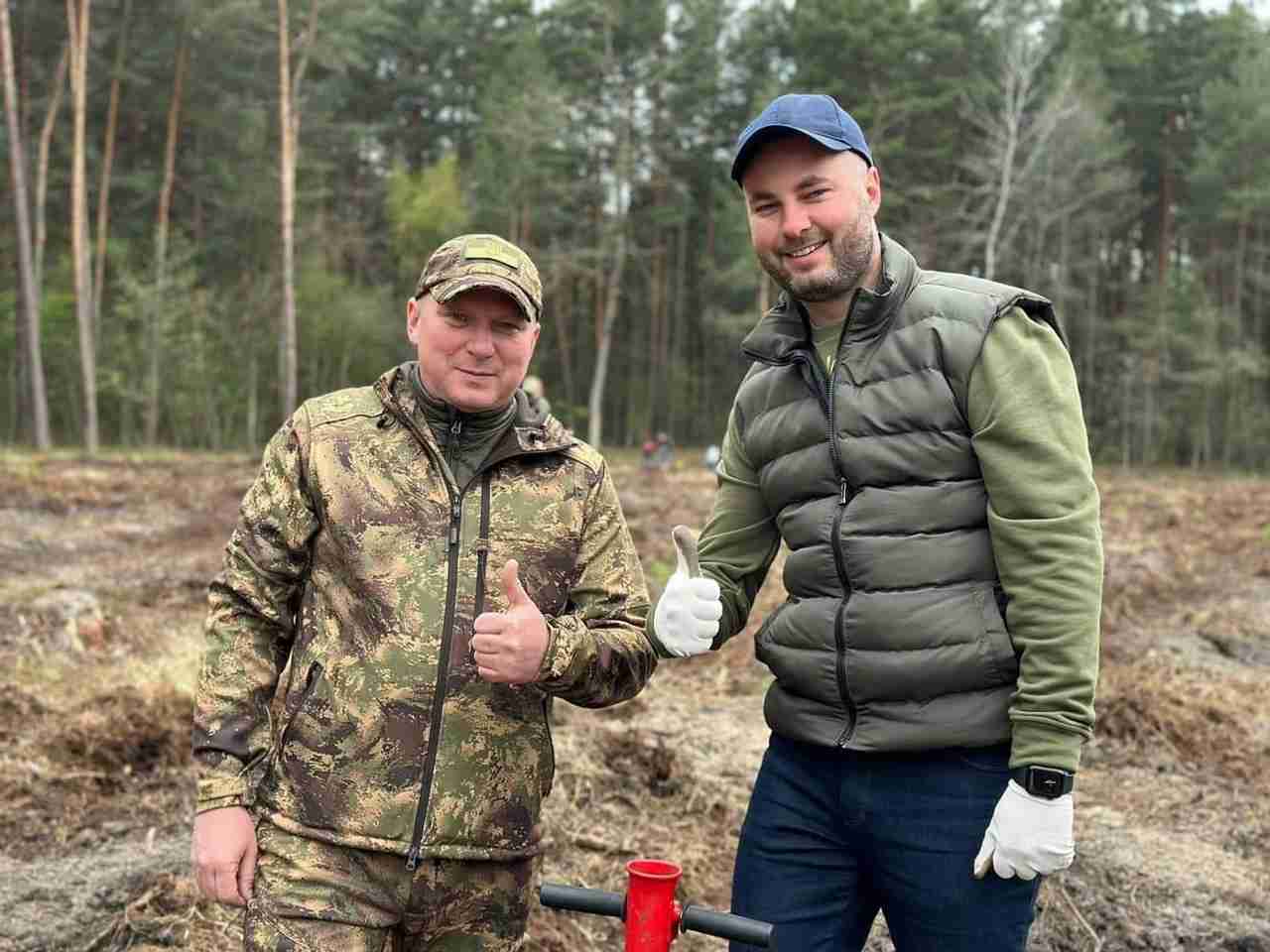Львівська область взяла участь в масштабній благодійній акції висадки дерев (ФОТО)