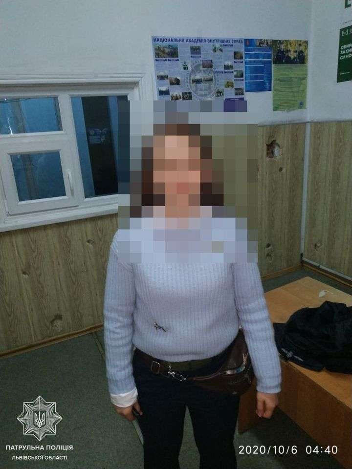 Львівські патрульні допомогли знайти безвісти зниклу дівчину (фото)