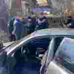 Львівські поліцейські звільнили більше 50 людей, яких незаконно утримували у «реабілітаційних центрах» (відео, фото)