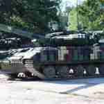 Львівський бронетанковий завод передав МОУ відремонтовані танки Т-64 (фото)