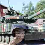 Львівський бронетанковий завод передав МОУ відремонтовані танки Т-64 (фото)