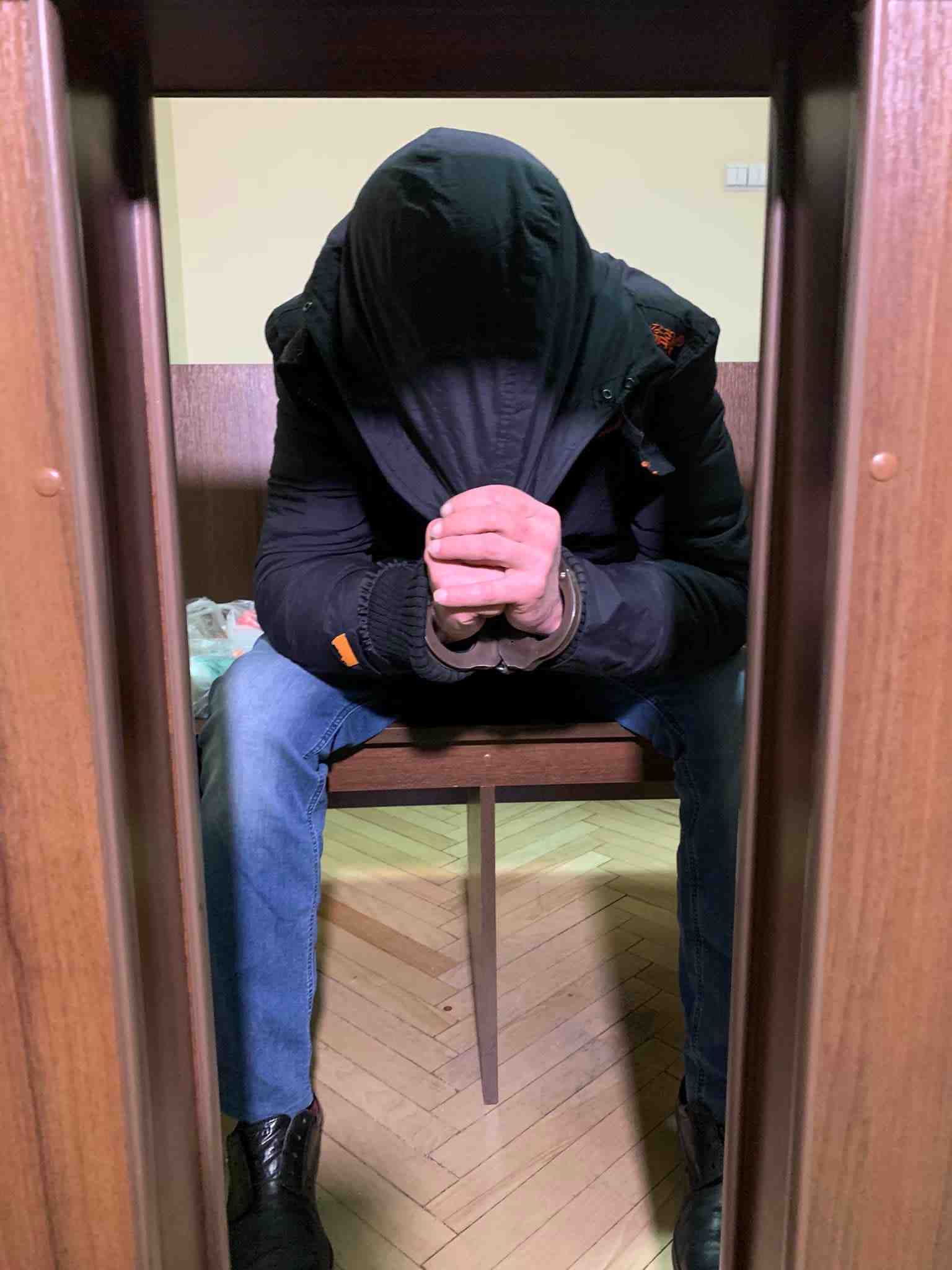 Львівський суд не зміг з першого разу обрати запобіжний захід підозрюваному у розбещенні дитини (ФОТО)