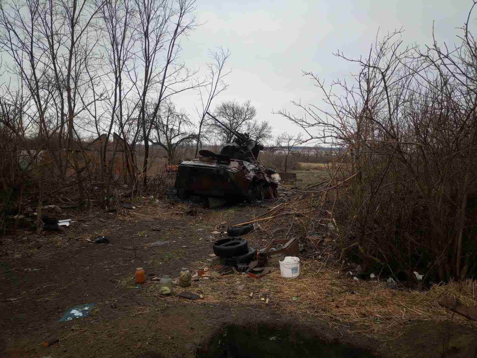 Масштаби втрат окупантів у невеликому населеному пункті на Харківщині (ФОТО)