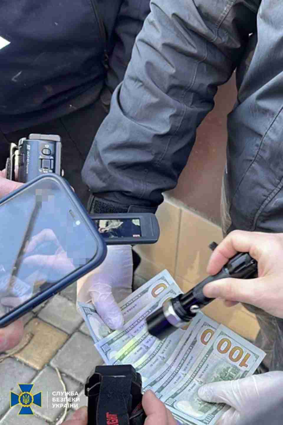 Масштабна корупція: На Чернівецькій та Одеській митницях ліквідовано злочинні механізми (ФОТО)
