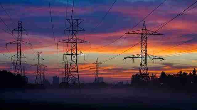 Масштабні руйнування української енергосистеми: скільки відновлюватимуть об'єкти