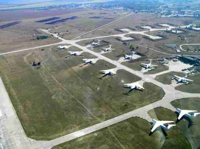 Мелітопольського аеродрому як військової бази окупантів вже не існує - мер міста