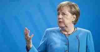 Меркель вважає, що, попри війну в Україні, її політика щодо росії була правильною