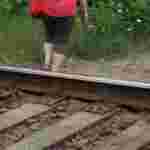 Мешканці Рясне роками вимагають створити безпечний перехід залізниці (фото, відео)