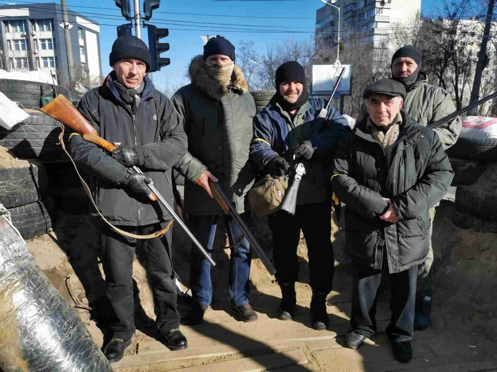 Жителям Тернопільщини видаватимуть зброю у разі загрози прориву з білорусі