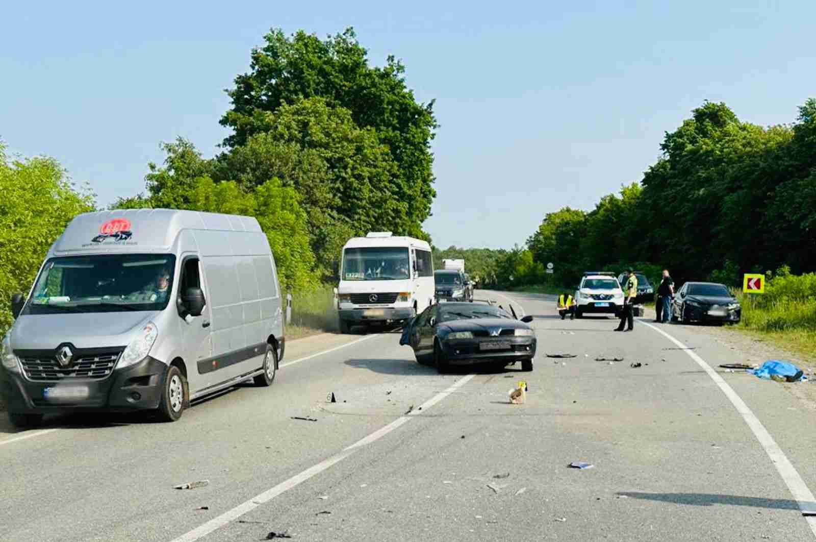 На автодорозі «Мукачево-Львів» під час зіткнення автомобіля з автобусом загинула дитина (ФОТО)